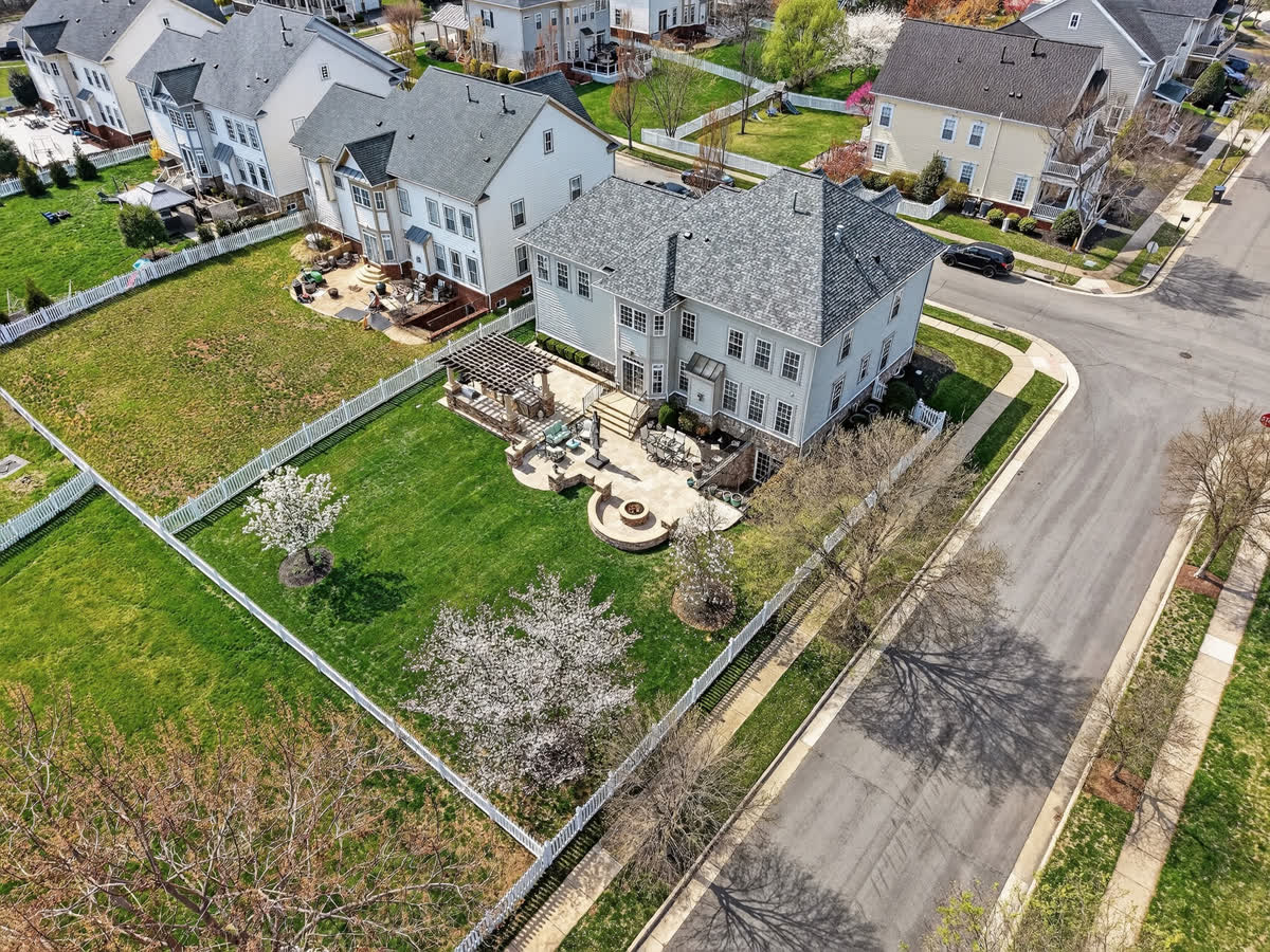 Lighthaus Media real estate photo, Exteriors & Twilight