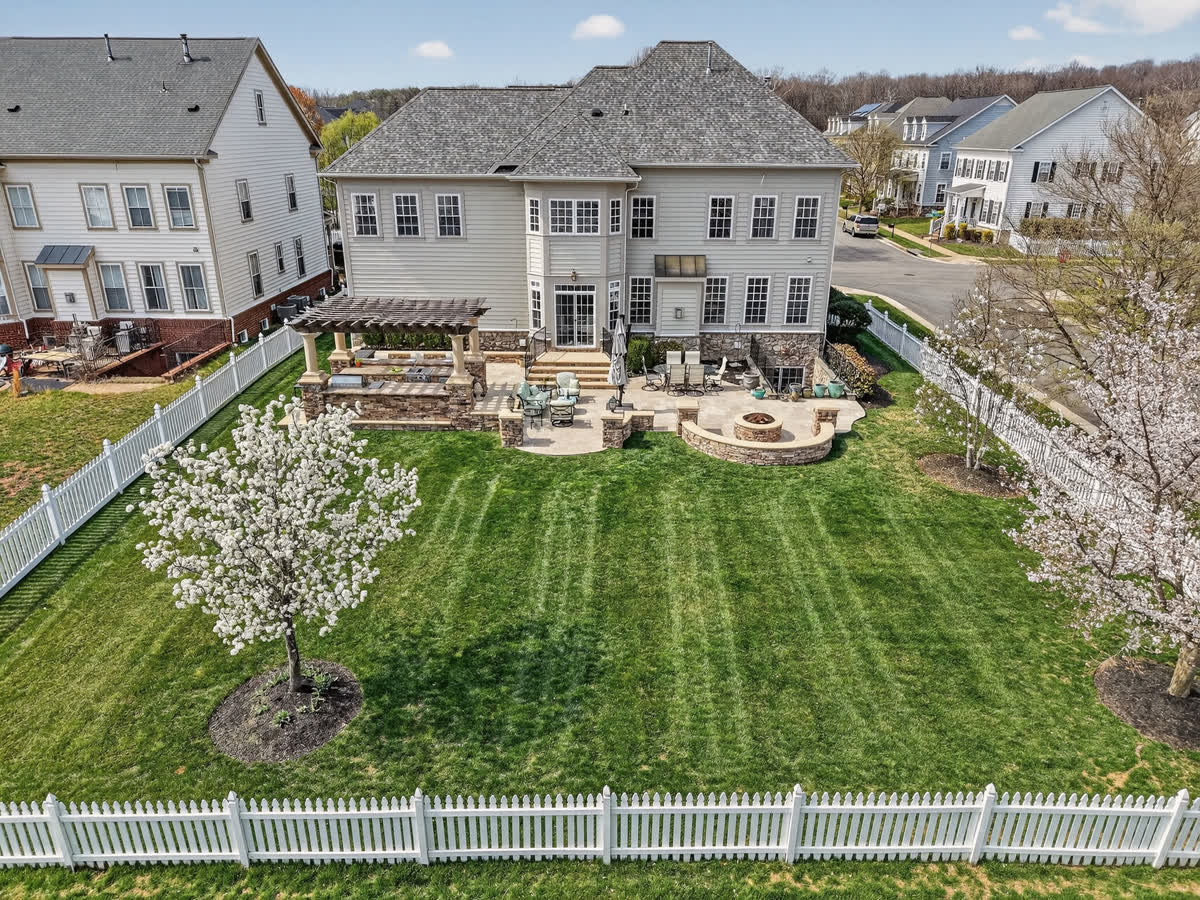 Lighthaus Media real estate photo, Exteriors & Twilight