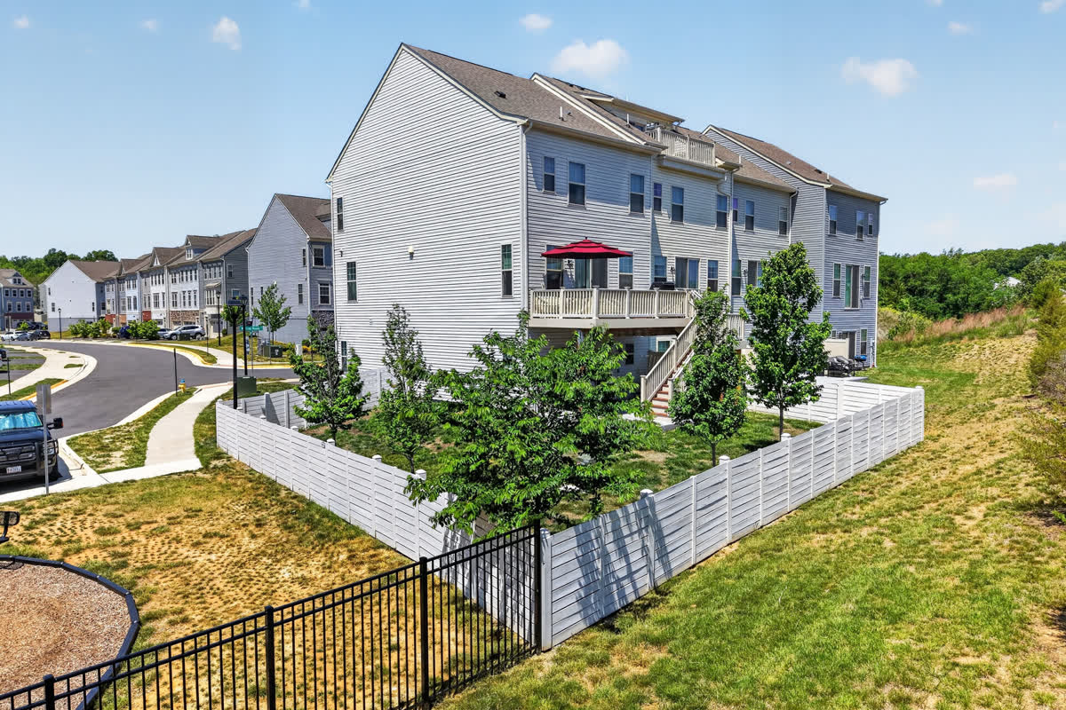 Lighthaus Media real estate photo, Exteriors & Twilight