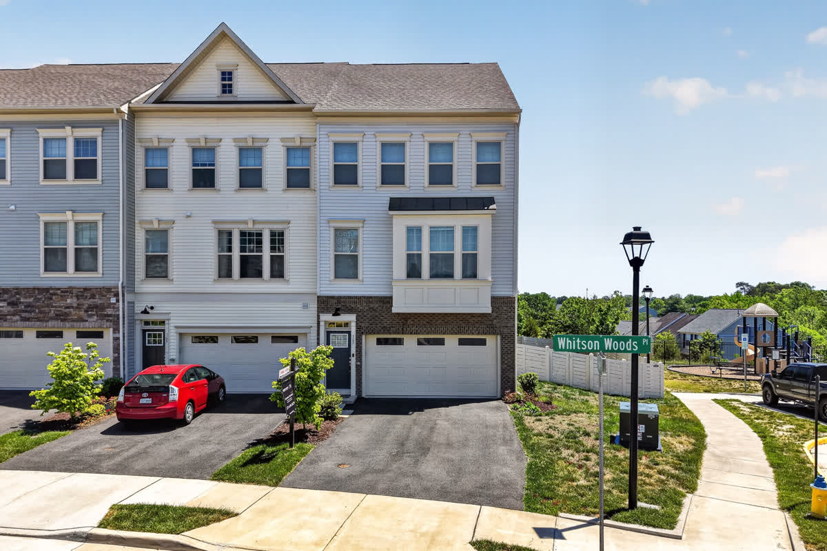 Lighthaus Media real estate photo, Exteriors & Twilight