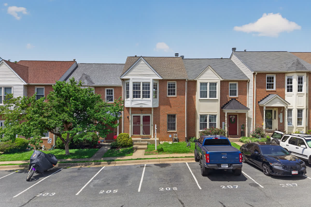 Lighthaus Media real estate photo, Exteriors & Twilight