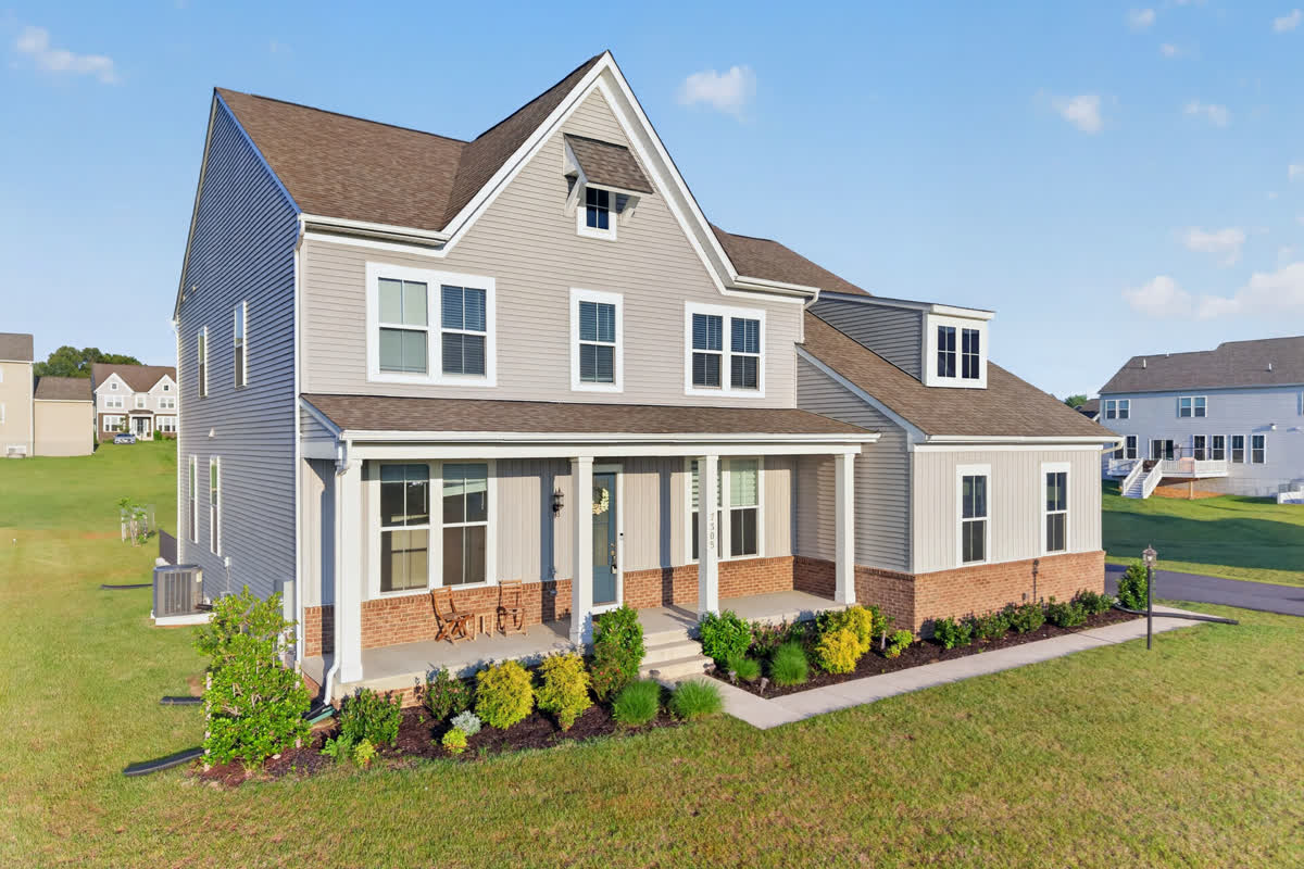 Lighthaus Media real estate photo, Exteriors & Twilight