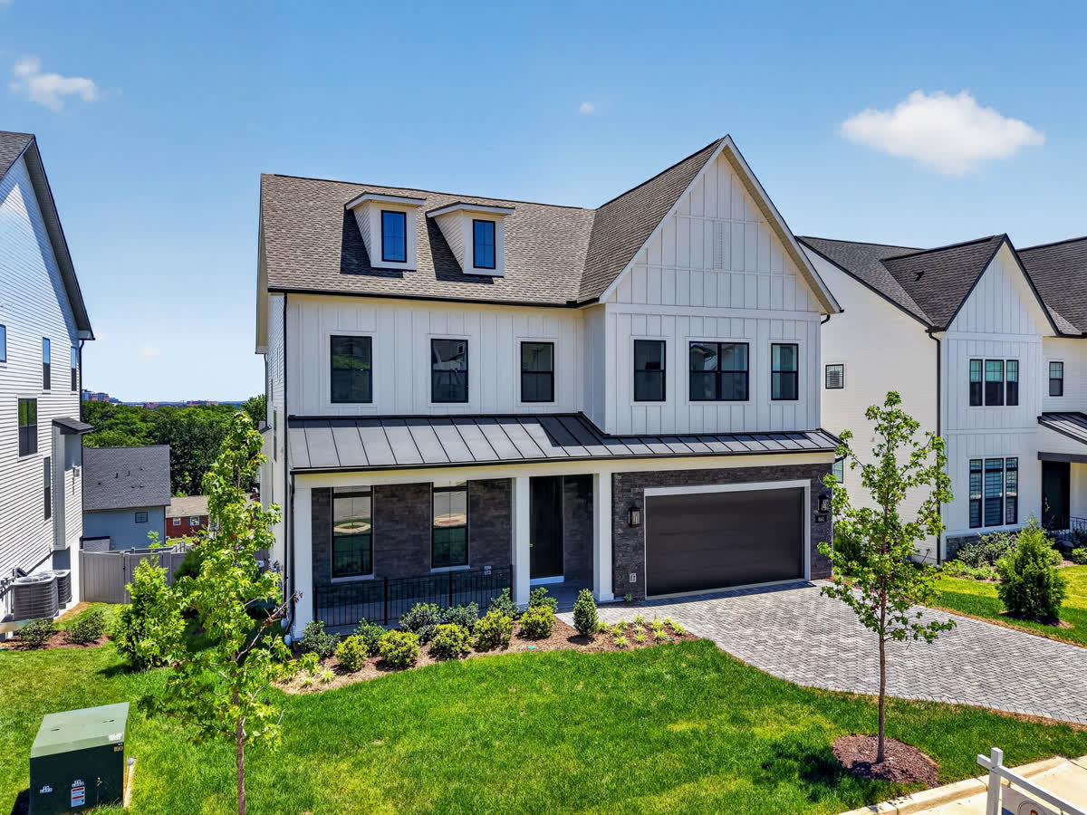 Lighthaus Media real estate photo, Exteriors & Twilight
