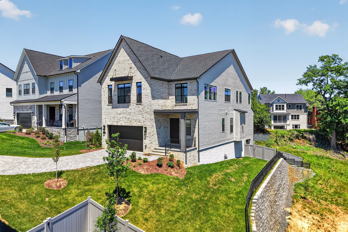Lighthaus Media real estate photo, Exteriors & Twilight