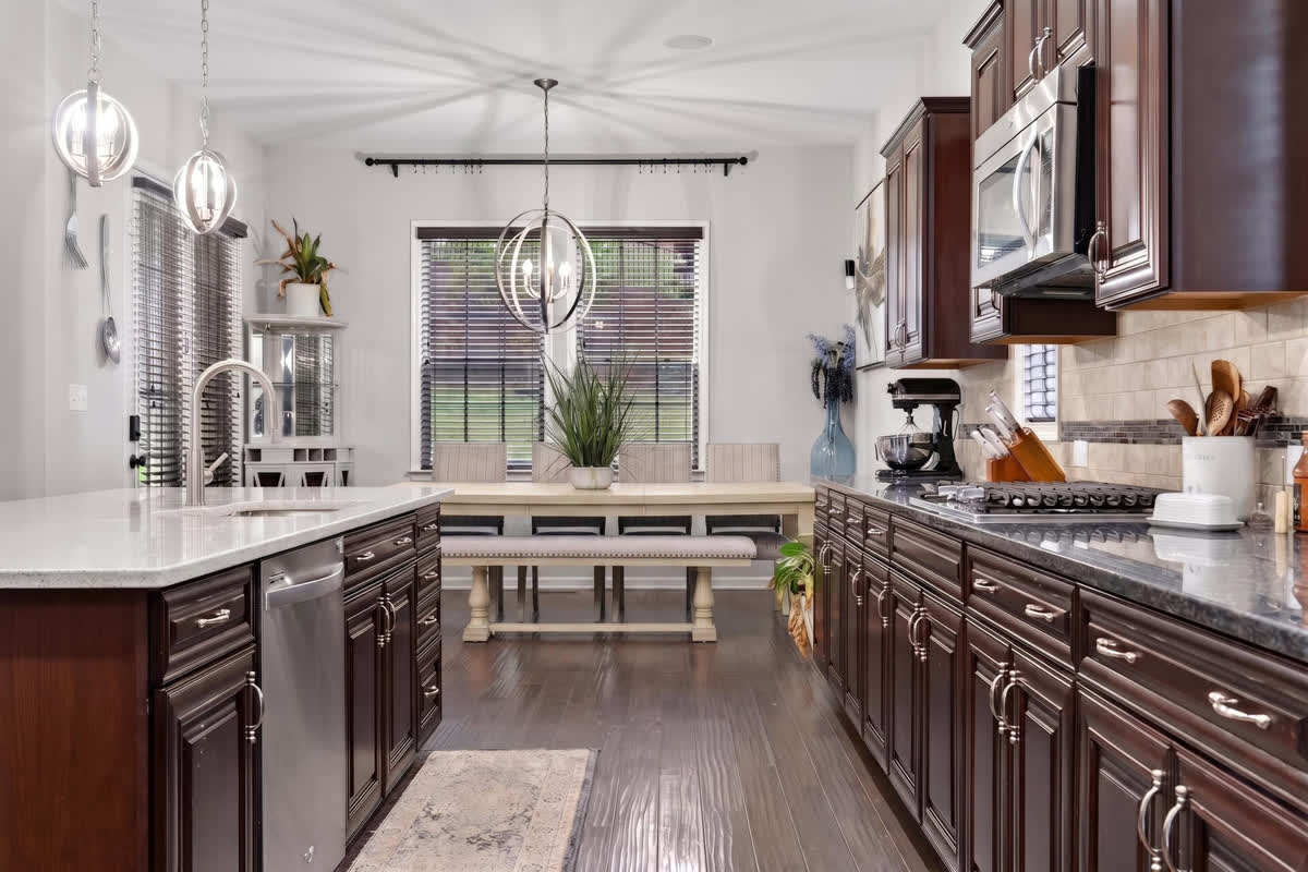 Lighthaus Media real estate photo, Interiors