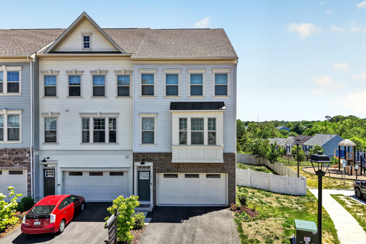 Lighthaus Media real estate photo, Exteriors & Twilight