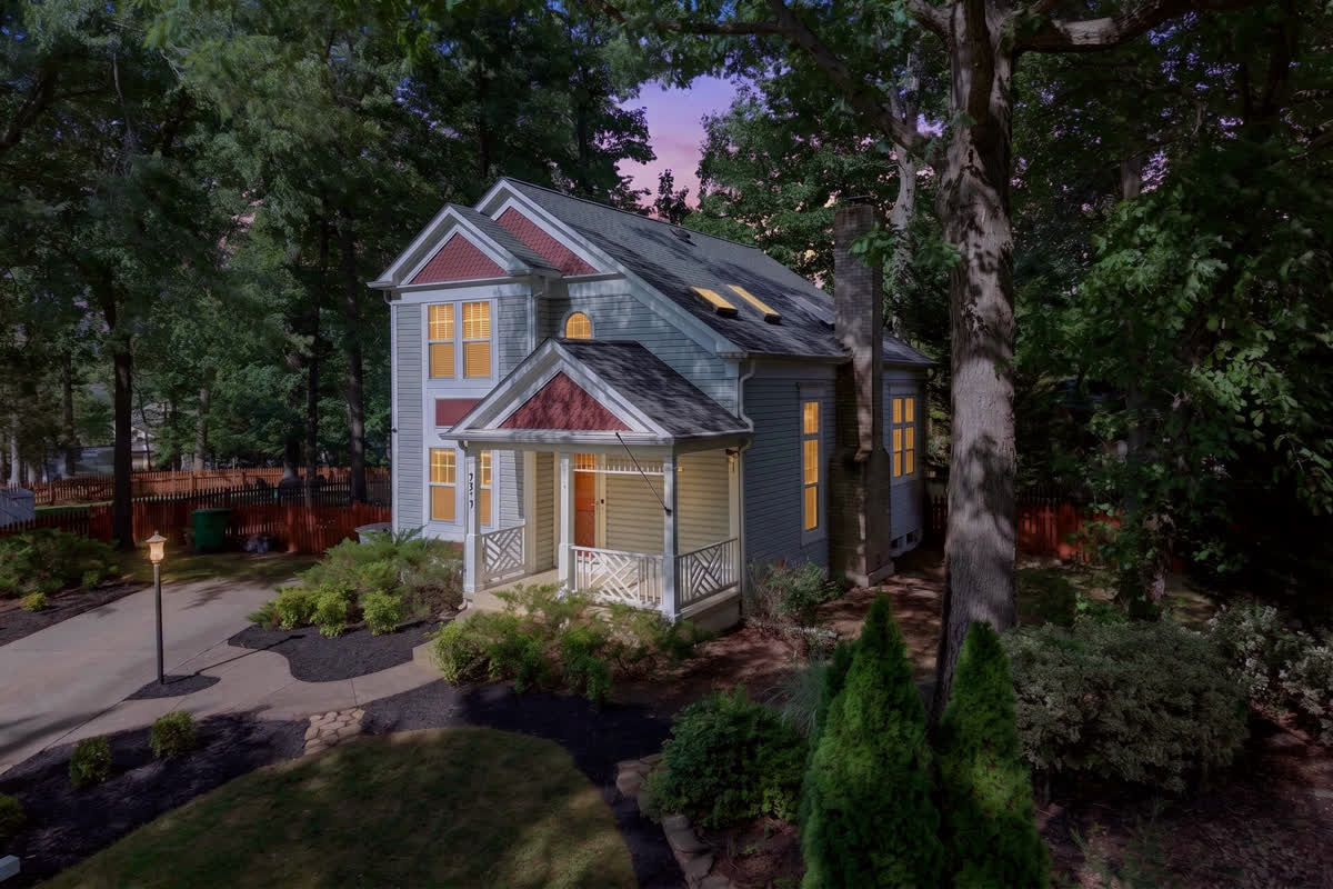Lighthaus Media real estate photo, Exteriors & Twilight